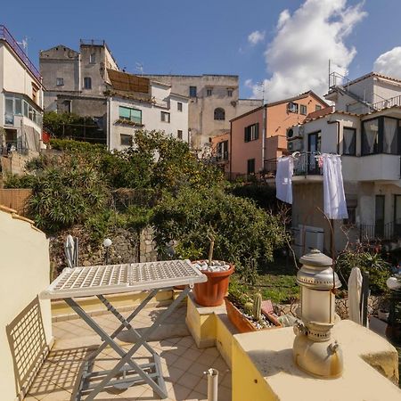 Relais Del Mare Con Terrazza Fronte Mare Free Parking Lägenhet Massa Lubrense Exteriör bild